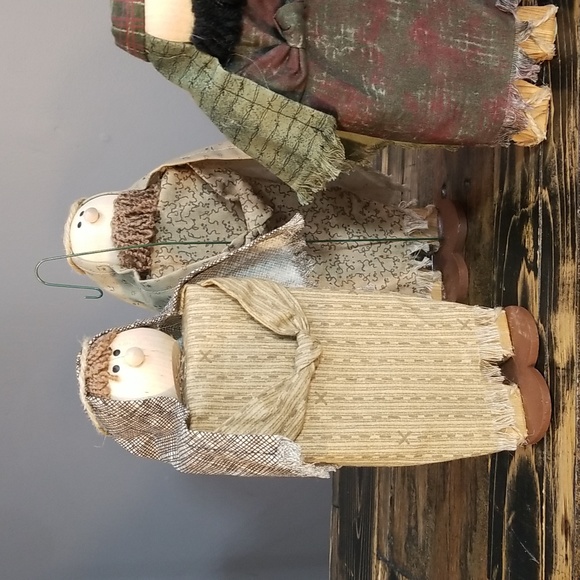 7 piece Nativity set cutest set! - Picture 6 of 17